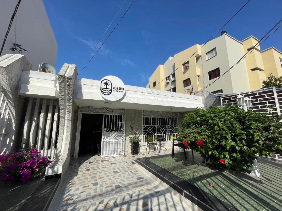 Mondieu Hostel Barranquilla  Bagian luar foto