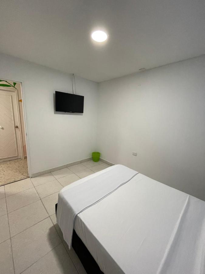 Mondieu Hostel Barranquilla  Bagian luar foto