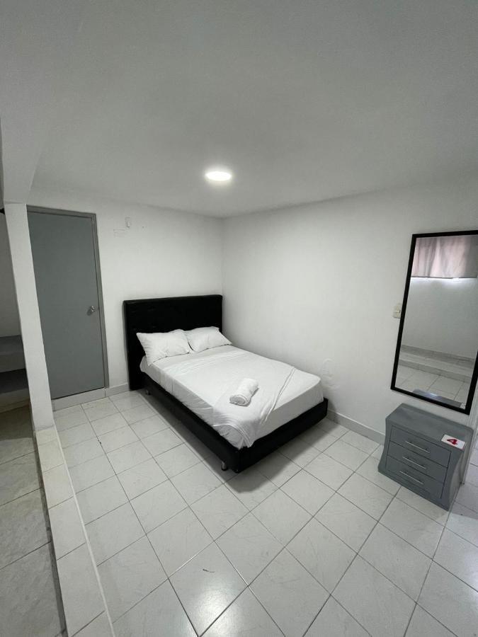 Mondieu Hostel Barranquilla  Bagian luar foto